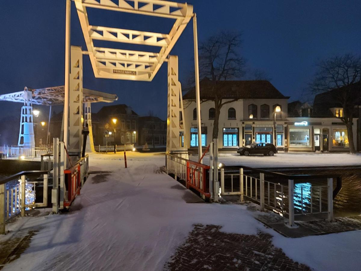 Airbnb 'Logeren Aan Het Plein' In Het Centrum Van Меппел Экстерьер фото